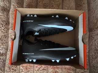 Botas de fútbol Nike para niño