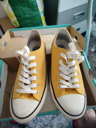 Zapatillas lona amarillas
