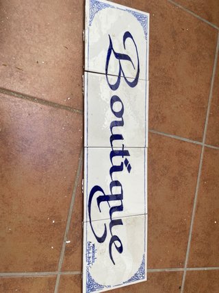 Rótulo Boutique 4 azulejos