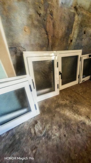 Ventana aluminio 60x60