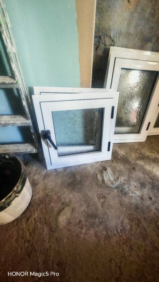 Ventana aluminio 60x60