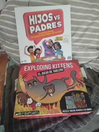 Juegos Hijos vs Padres y Exploding Kittens