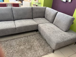 Sofá Rinconera Gris Moderno y Cómodo