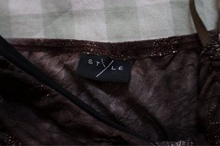 Pack Y2K Top Marrón + Camiseta Estampada + Falda
