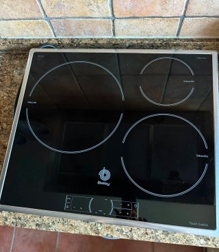 Vitrocerámica Inducción Balay 3 fuegos