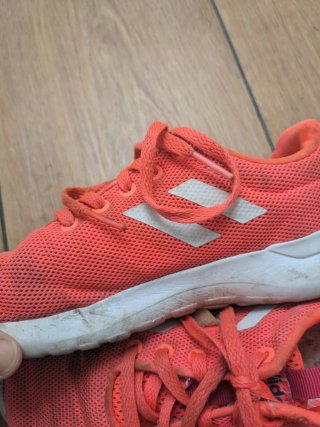 3 pares zapatillas deportivas 32/33