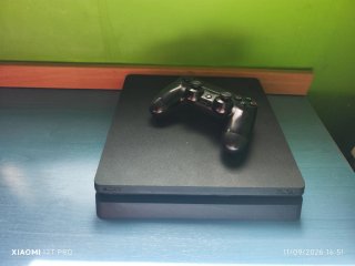 PS4 Slim 1TB Negra