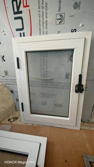 Ventana aluminio 80x60