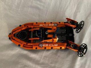Lego Technic Hovercraft de Rescate