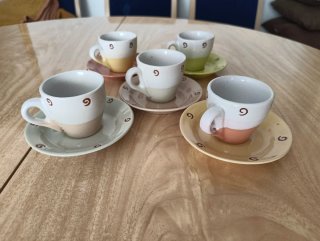 Conjunto 5 Tazas Porcelana de varios colores tonos