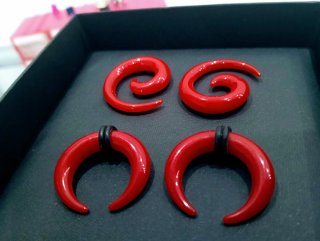 4 Expansores 6mm Acrílico Rojo espirales y claws