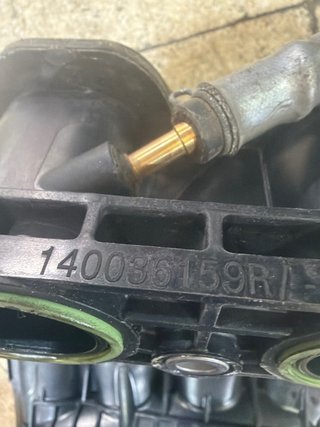 Colector Admisión Dacia 1.6 2019 140036159R