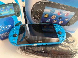 PS Vita Slim Azul cómo Nueva.