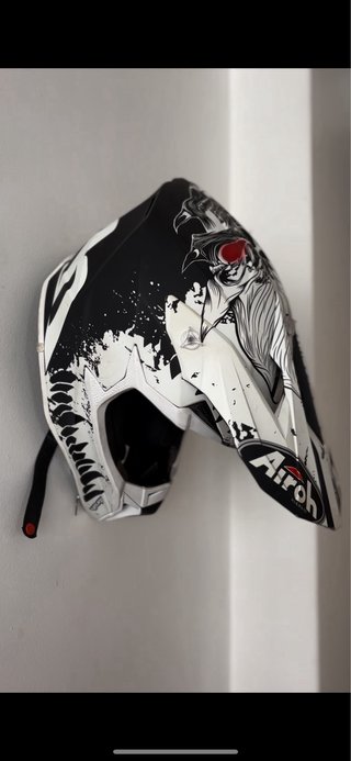 Soporte de pared para casco de moto o bicicleta