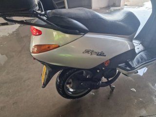 Peugeot Scooter Plata