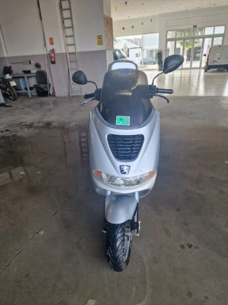 Peugeot Scooter Plata