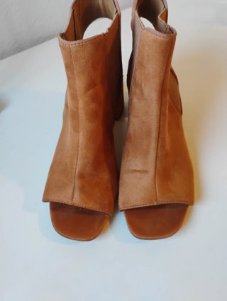 Botines abiertos Stradivarius talla 38