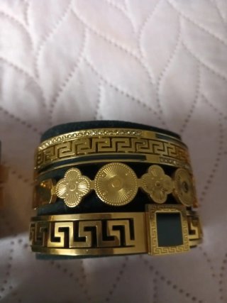 Lote de 5 Pulseras Doradas