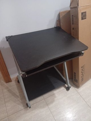 Mesa de ordenador VASAGLE negra y gris