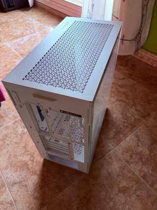 Caja Corsair 3500X con 4 ventiladores RGB