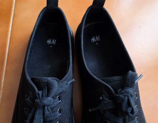 Zapatillas negras de lona. Talla 40. H&M