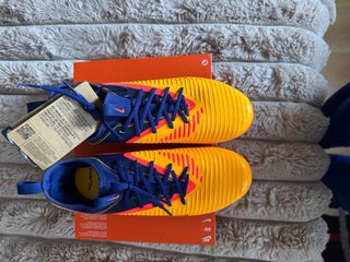 Botas de fútbol Nike Amarillas Talla 38,5