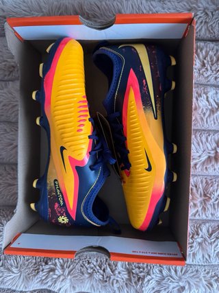 Botas de fútbol Nike Amarillas Talla 38,5