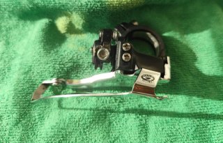 Deragliatore Shimano Deore FD-M510 MTB. Dual pull
