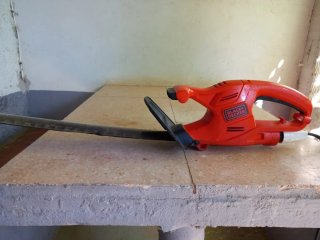 Motor y cortasetos Black Decker
