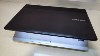 Ordenador Portátil Samsung i5 Windows 11 y Office