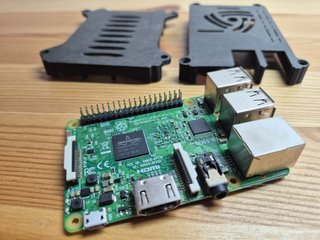 Raspberry Pi 3B con carcasa apilable/montaje pared