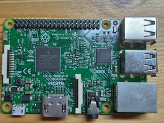 Raspberry Pi 3B con carcasa apilable/montaje pared