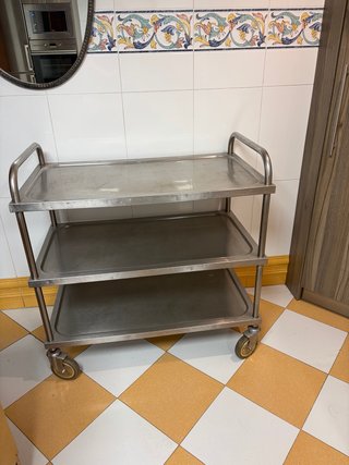 Carro de cocina metálico de 3 bandejas