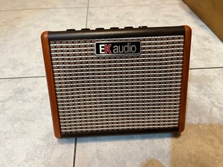 Amplificador Guitarra Acústica y Ukelele