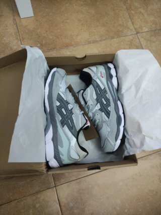 Asics Gel NYC Zapatillas Grises y Plateadas