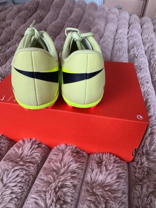Botas de fútbol niño Nike 33