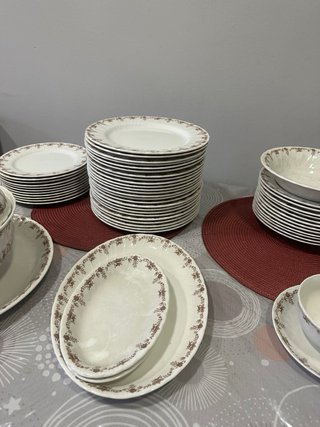 Vajilla Royal China