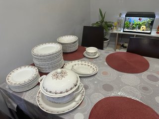 Vajilla Royal China