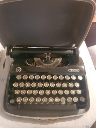 Máquina de escribir Junior Mod 58