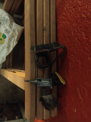 Bombín con llave e inmovilizador