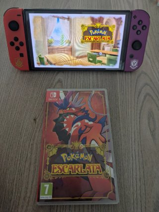 Nintendo Switch OLED Edición Pokémon + Juego