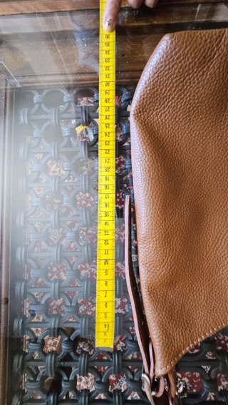 Bolso de piel marrón