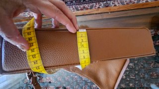 Bolso de piel marrón