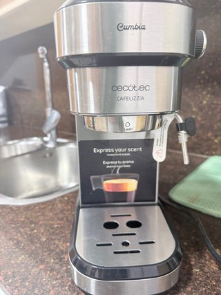 Cafetera Cecotec Cumbia Cafelizzia