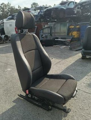 Asiento delantero izquierdo bmw serie 1 2.0 285407