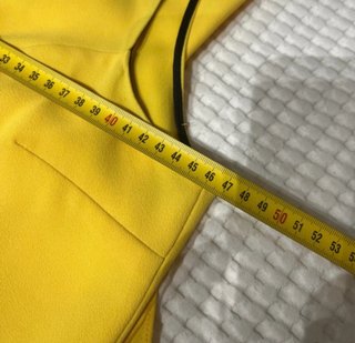Top Zara Amarillo Asimétrico