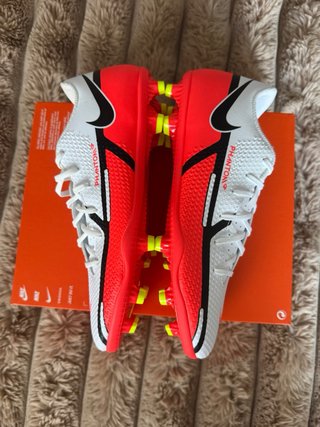 Botas de fútbol Nike Phantom 38,5