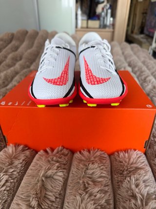 Botas de fútbol Nike Phantom 38,5