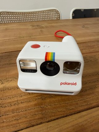 Polaroid Go Gen 2 + Cartucho Fotos