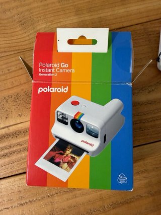 Polaroid Go Gen 2 + Cartucho Fotos